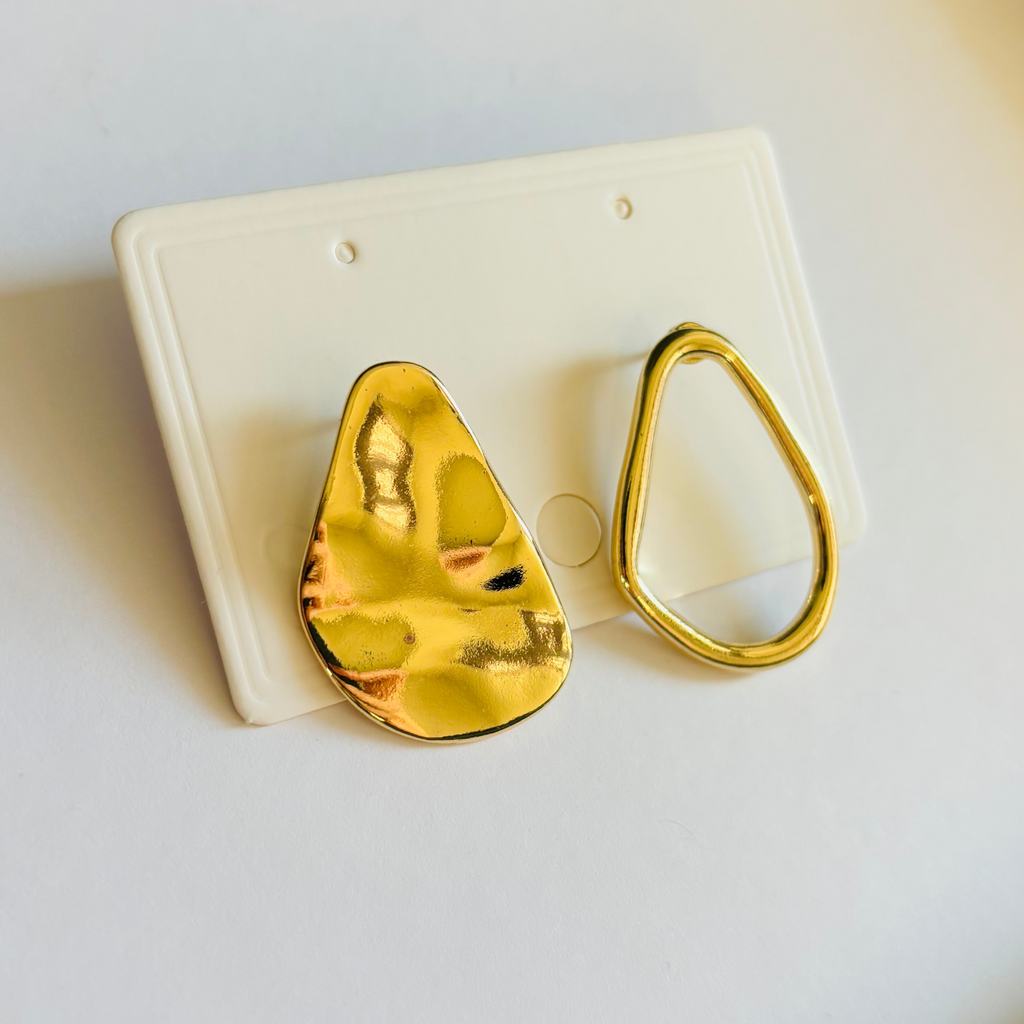 Asimetriški auskarai